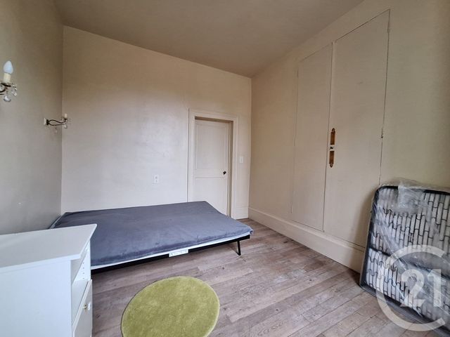 Maison &agrave; vendre - 4 pi&egrave;ces - 95 m2 - Chateaumeillant - 18 - CENTRE