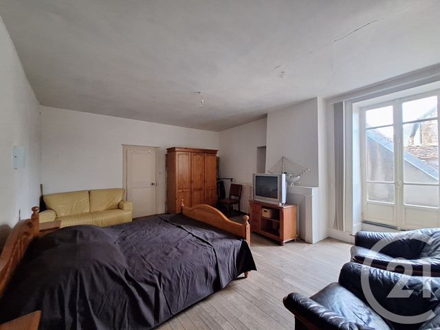 Maison &agrave; vendre - 4 pi&egrave;ces - 95 m2 - Chateaumeillant - 18 - CENTRE