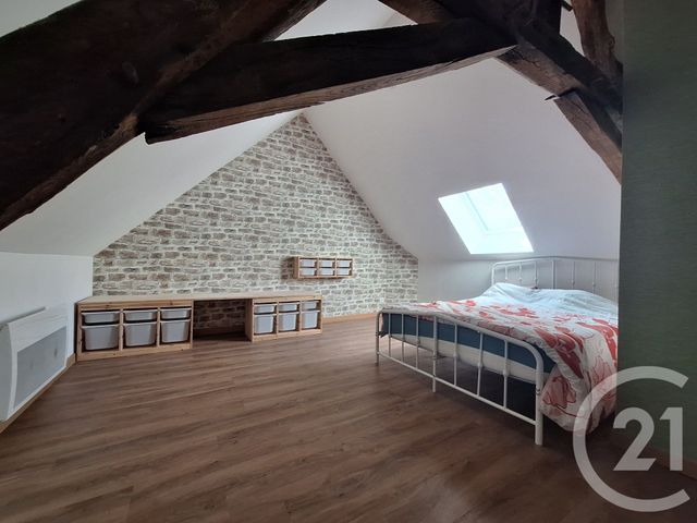 Maison &agrave; vendre - 4 pi&egrave;ces - 104,80 m2 - St Priest La Marche - 18 - CENTRE