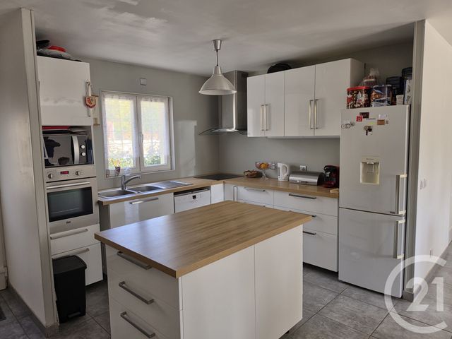 Maison &agrave; vendre - 6 pi&egrave;ces - 121 m2 - St Saturnin - 18 - CENTRE