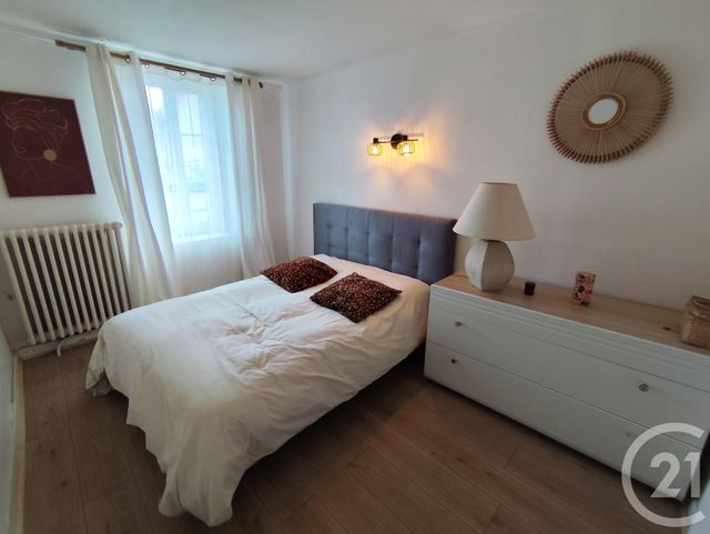 Maison &agrave; vendre - 6 pi&egrave;ces - 135,30 m2 - La Chatre - 36 - CENTRE
