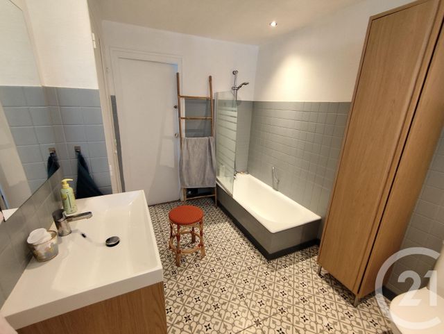 Maison &agrave; vendre - 6 pi&egrave;ces - 135,30 m2 - La Chatre - 36 - CENTRE