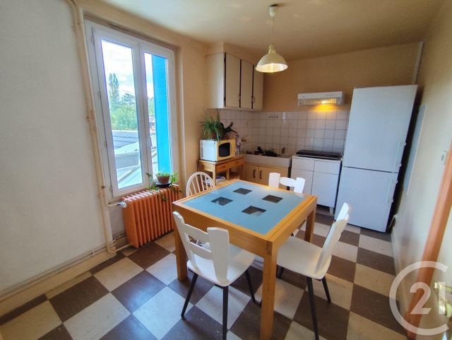 Maison &agrave; vendre - 6 pi&egrave;ces - 135,30 m2 - La Chatre - 36 - CENTRE