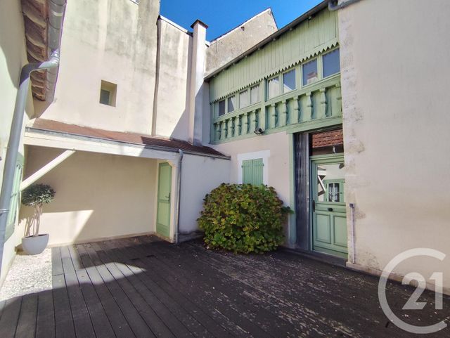 Maison &agrave; vendre - 4 pi&egrave;ces - 250,40 m2 - Lignieres - 18 - CENTRE