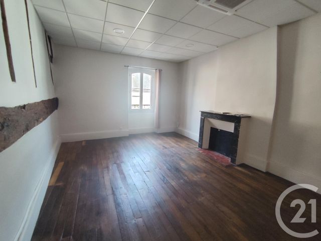 Maison &agrave; vendre - 3 pi&egrave;ces - 80 m2 - La Chatre - 36 - CENTRE