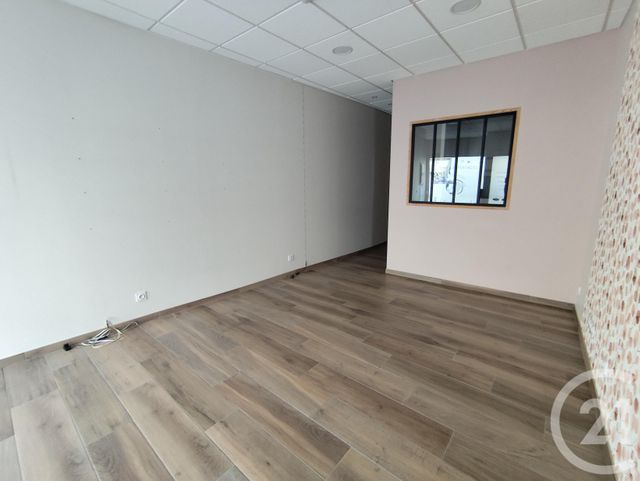 Maison &agrave; vendre - 3 pi&egrave;ces - 80 m2 - La Chatre - 36 - CENTRE