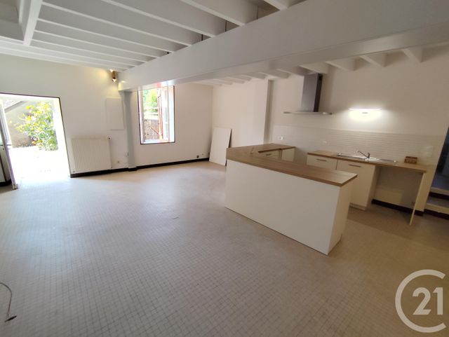 Maison &agrave; louer - 4 pi&egrave;ces - 96 m2 - Nohant Vic - 36 - CENTRE