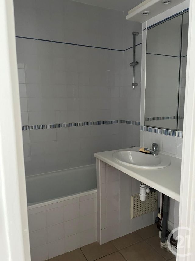 Appartement F3 à louer - 3 pièces - 51,15 m2 - Ivry Sur Seine - 94 - ILE-DE-FRANCE