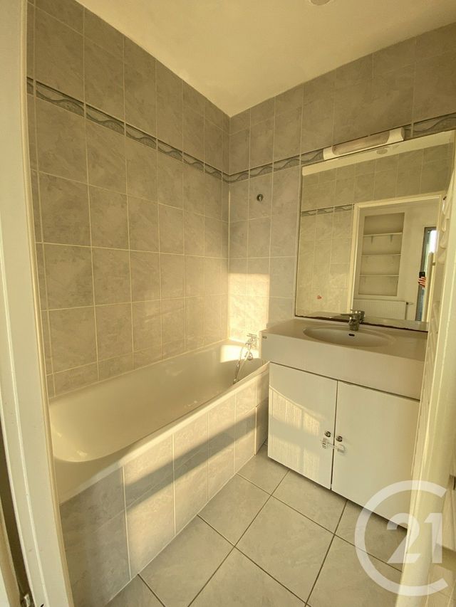 Appartement F2 &agrave; louer - 2 pi&egrave;ces - 35,35 m2 - Paris - 75013 - ILE-DE-FRANCE