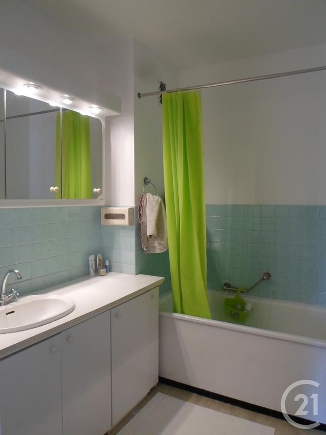 Appartement T2 &agrave; louer - 2 pi&egrave;ces - 50,19 m2 - Paris - 75013 - ILE-DE-FRANCE