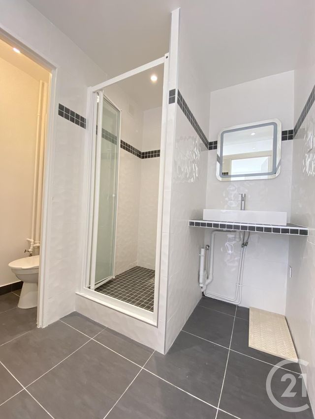 Appartement F2 &agrave; louer - 2 pi&egrave;ces - 41,71 m2 - Paris - 75020 - ILE-DE-FRANCE