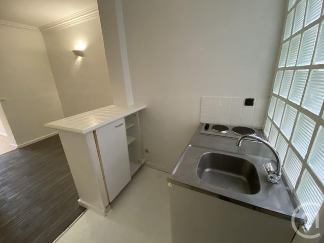 Appartement F1 &agrave; louer - 1 pi&egrave;ce - 28,02 m2 - Paris - 75014 - ILE-DE-FRANCE