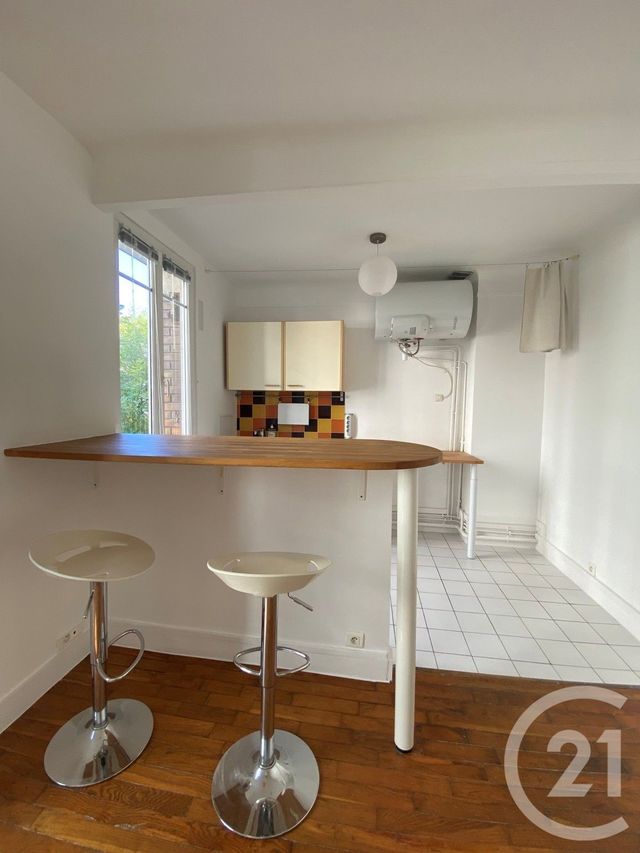 Appartement Studio &agrave; louer - 1 pi&egrave;ce - 23,70 m2 - Paris - 75013 - ILE-DE-FRANCE