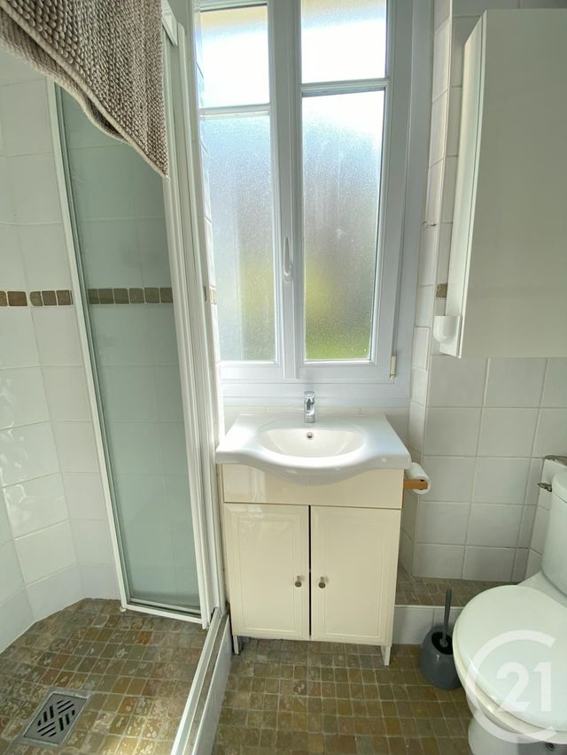 Appartement T2 &agrave; louer - 2 pi&egrave;ces - 38,21 m2 - Paris - 75013 - ILE-DE-FRANCE
