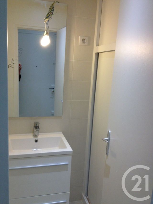 Appartement F3 &agrave; louer - 3 pi&egrave;ces - 47,29 m2 - Paris - 75013 - ILE-DE-FRANCE