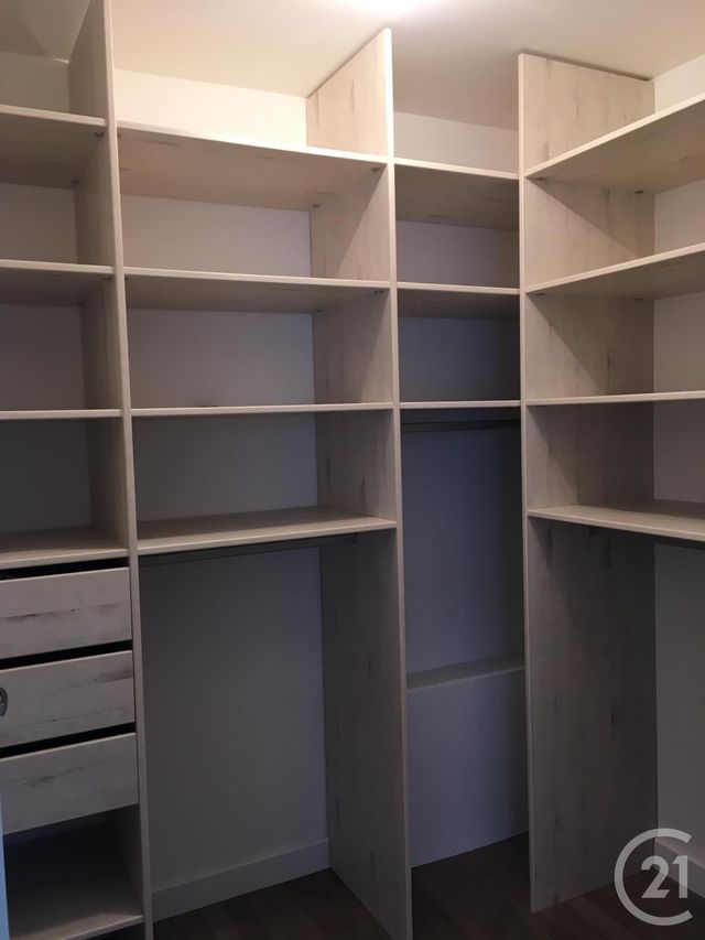 Appartement F2 &agrave; louer - 2 pi&egrave;ces - 44 m2 - Paris - 75013 - ILE-DE-FRANCE
