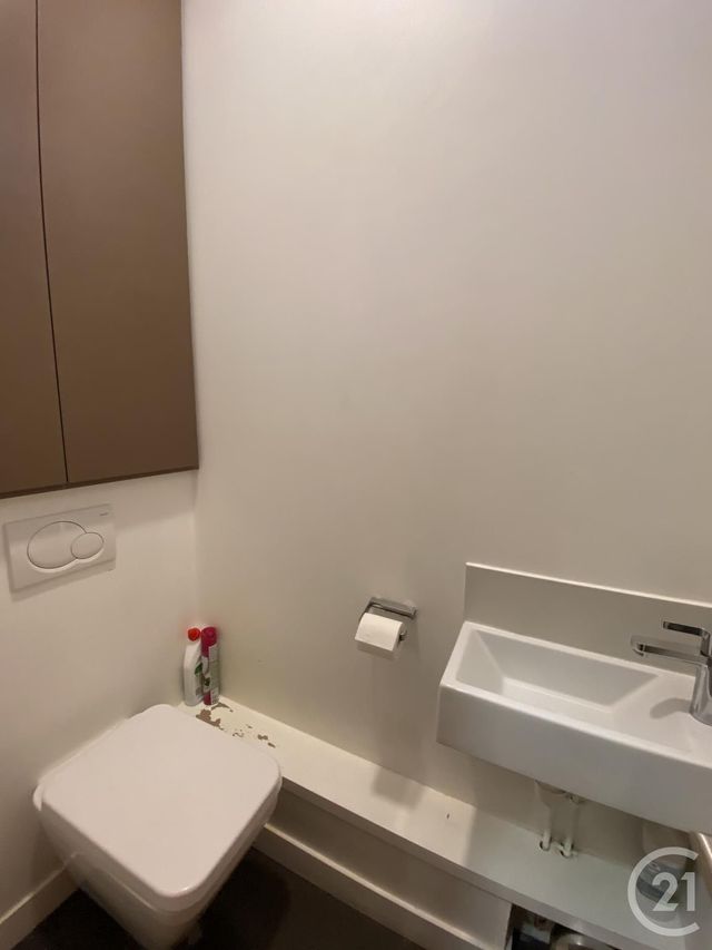 Appartement F2 &agrave; louer - 2 pi&egrave;ces - 64,52 m2 - Paris - 75015 - ILE-DE-FRANCE