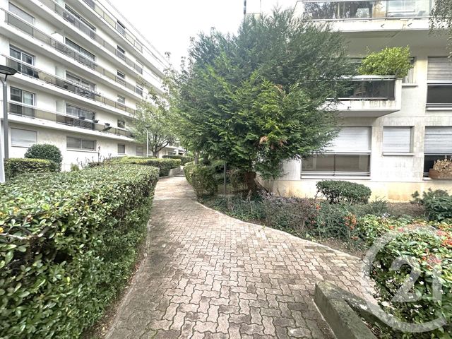 Appartement Local à vendre - 6 pièces - 74 m2 - Paris - 75019 - ILE-DE-FRANCE