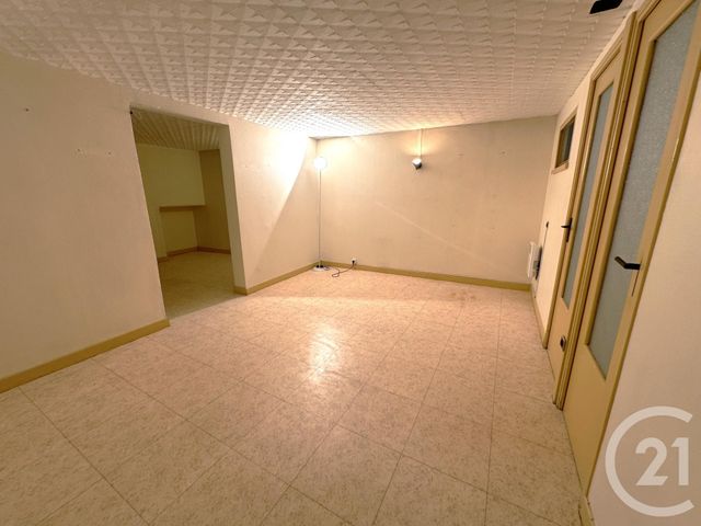 Appartement Local à vendre - 6 pièces - 74 m2 - Paris - 75019 - ILE-DE-FRANCE