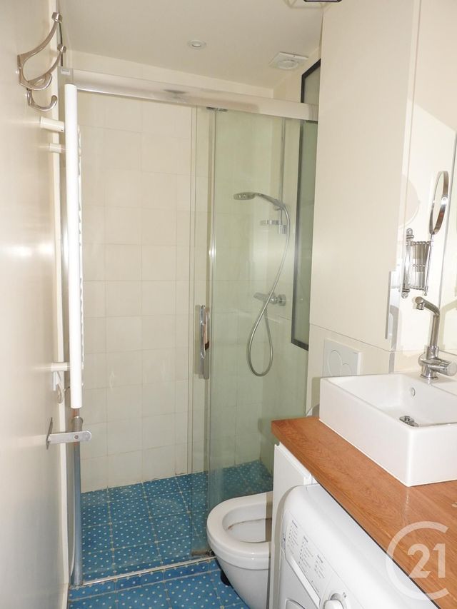 Appartement F2 &agrave; louer - 2 pi&egrave;ces - 35 m2 - Paris - 75020 - ILE-DE-FRANCE