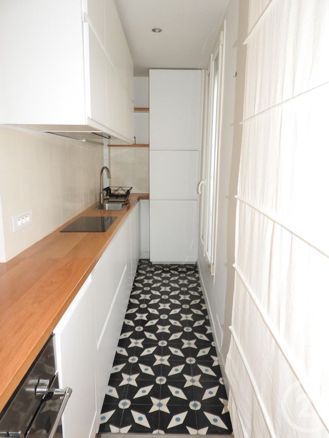 Appartement F2 &agrave; louer - 2 pi&egrave;ces - 35 m2 - Paris - 75020 - ILE-DE-FRANCE