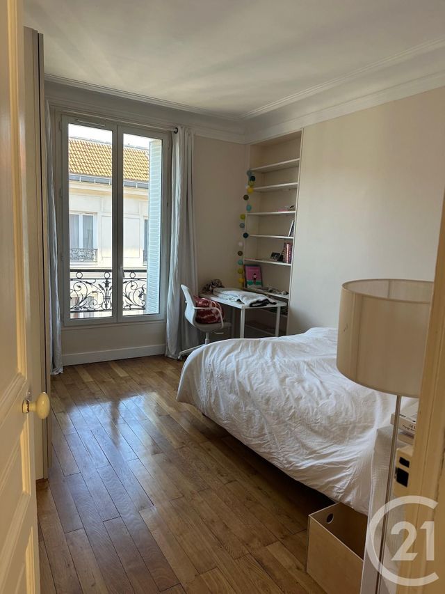 Appartement F2 &agrave; louer - 2 pi&egrave;ces - 46 m2 - Paris - 75019 - ILE-DE-FRANCE