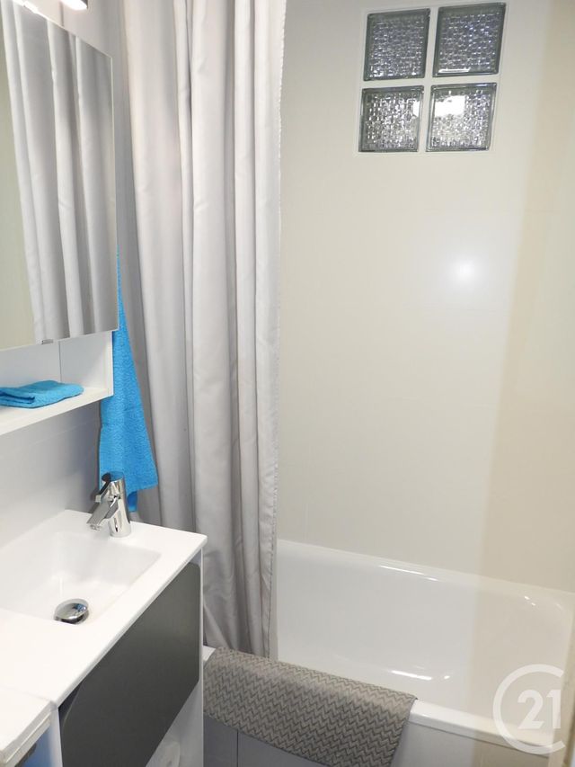 Appartement F2 &agrave; louer - 2 pi&egrave;ces - 33 m2 - Paris - 75019 - ILE-DE-FRANCE