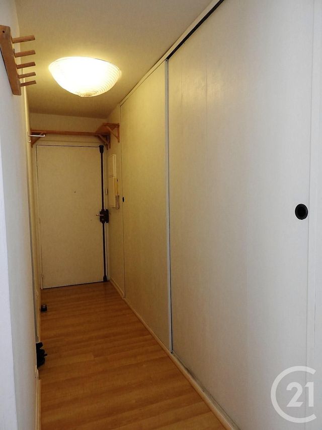 Appartement F2 &agrave; louer - 2 pi&egrave;ces - 40 m2 - Paris - 75019 - ILE-DE-FRANCE