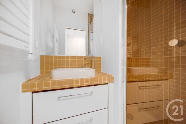 Appartement F2 &agrave; louer - 2 pi&egrave;ces - 35 m2 - Paris - 75019 - ILE-DE-FRANCE