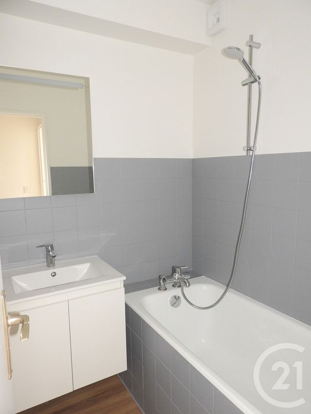 Appartement F1 &agrave; louer - 1 pi&egrave;ce - 24,55 m2 - Paris - 75019 - ILE-DE-FRANCE