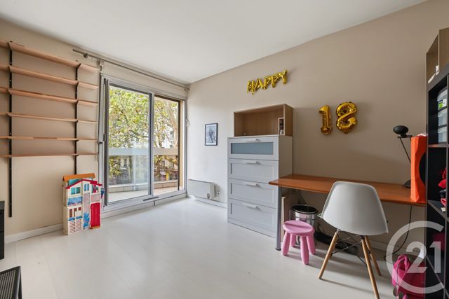 Appartement F4 &agrave; vendre - 4 pi&egrave;ces - 70,71 m2 - Paris - 75019 - ILE-DE-FRANCE