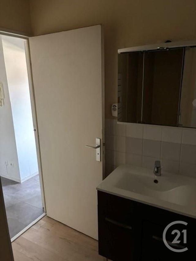 Appartement Studio &agrave; louer - 1 pi&egrave;ce - 21,47 m2 - Gennevilliers - 92 - ILE-DE-FRANCE