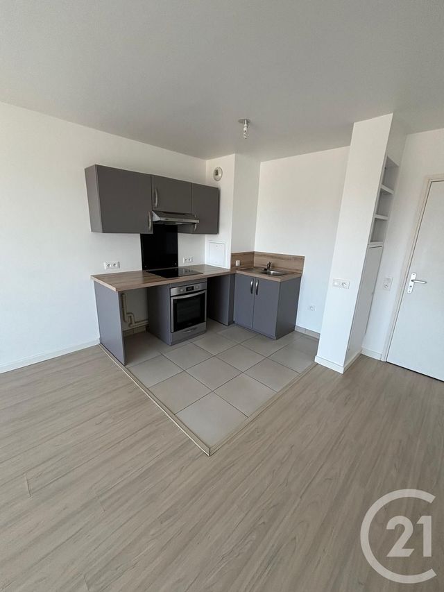 Appartement F2 &agrave; louer - 2 pi&egrave;ces - 40 m2 - Jouy Le Moutier - 95 - ILE-DE-FRANCE