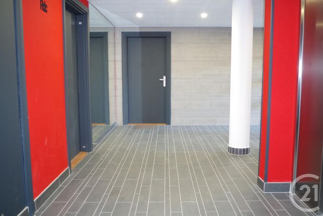 Appartement F2 &agrave; louer - 2 pi&egrave;ces - 40 m2 - Jouy Le Moutier - 95 - ILE-DE-FRANCE