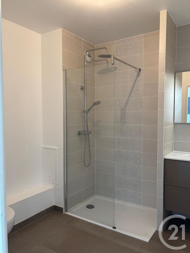 Appartement F2 &agrave; louer - 2 pi&egrave;ces - 40 m2 - Jouy Le Moutier - 95 - ILE-DE-FRANCE