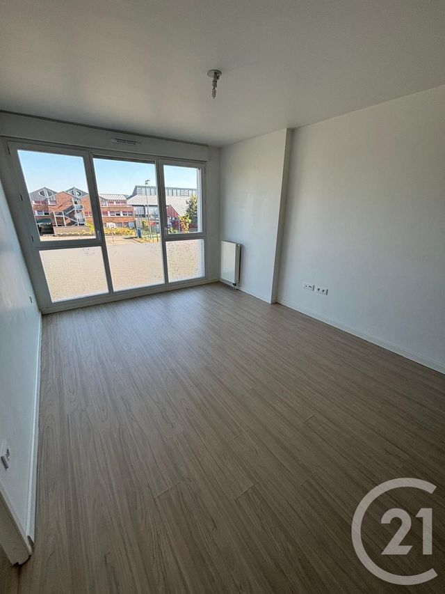 Appartement F2 &agrave; louer - 2 pi&egrave;ces - 40 m2 - Jouy Le Moutier - 95 - ILE-DE-FRANCE