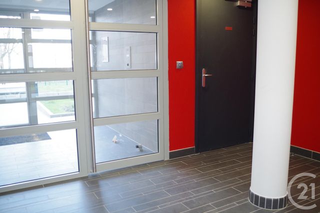 Appartement F2 &agrave; louer - 2 pi&egrave;ces - 40 m2 - Jouy Le Moutier - 95 - ILE-DE-FRANCE