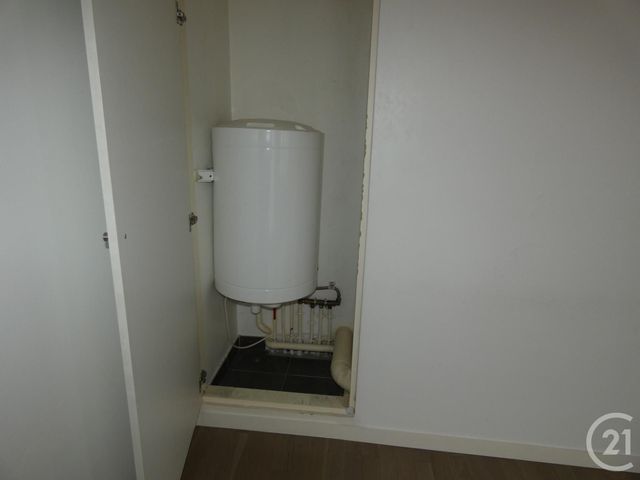 Appartement Studio &agrave; louer - 1 pi&egrave;ce - 30,42 m2 - Courbevoie - 92 - ILE-DE-FRANCE