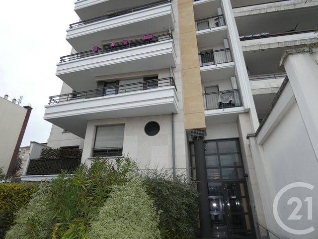 Appartement Studio &agrave; louer - 1 pi&egrave;ce - 30,42 m2 - Courbevoie - 92 - ILE-DE-FRANCE