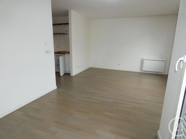 Appartement Studio &agrave; louer - 1 pi&egrave;ce - 30,42 m2 - Courbevoie - 92 - ILE-DE-FRANCE