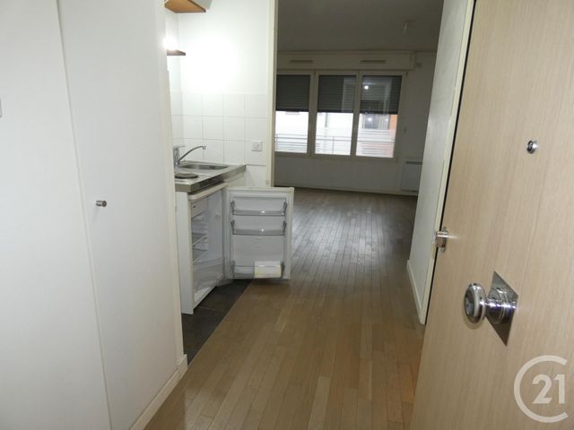 Appartement Studio &agrave; louer - 1 pi&egrave;ce - 30,42 m2 - Courbevoie - 92 - ILE-DE-FRANCE