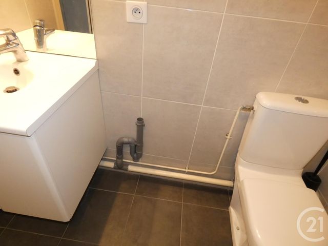 Appartement Studio &agrave; louer - 1 pi&egrave;ce - 30,42 m2 - Courbevoie - 92 - ILE-DE-FRANCE