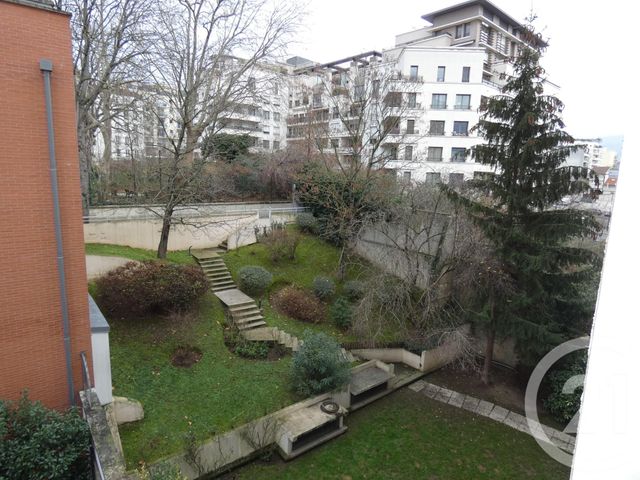 Appartement Studio &agrave; louer - 1 pi&egrave;ce - 30,42 m2 - Courbevoie - 92 - ILE-DE-FRANCE