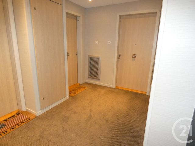 Appartement Studio &agrave; louer - 1 pi&egrave;ce - 30,42 m2 - Courbevoie - 92 - ILE-DE-FRANCE