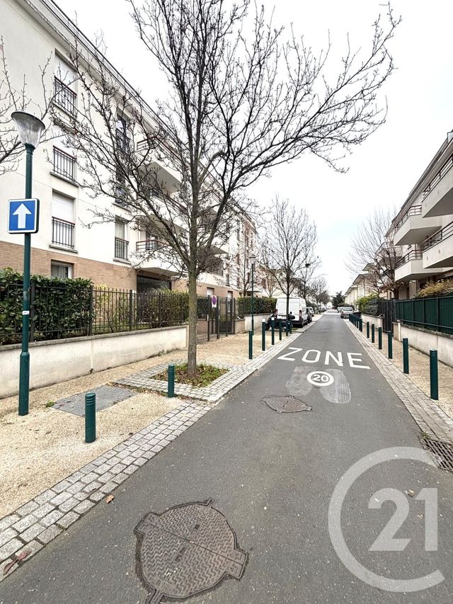 Appartement F2 à vendre - 2 pièces - 46 m2 - Gennevilliers - 92 - ILE-DE-FRANCE