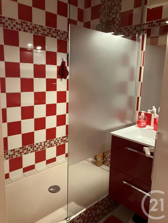 Appartement F3 à vendre - 3 pièces - 55 m2 - Villeneuve La Garenne - 92 - ILE-DE-FRANCE