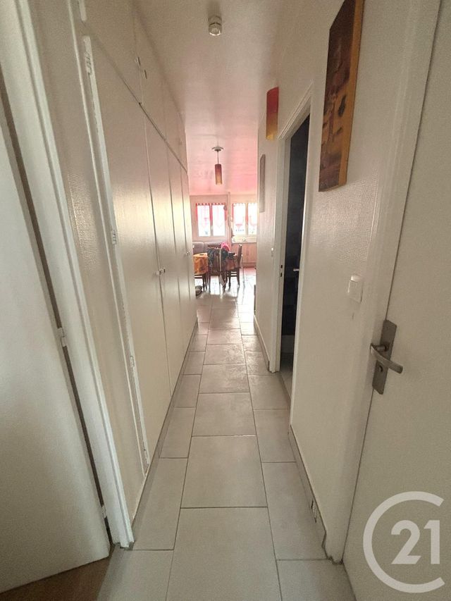 Appartement F3 à vendre - 3 pièces - 55 m2 - Villeneuve La Garenne - 92 - ILE-DE-FRANCE