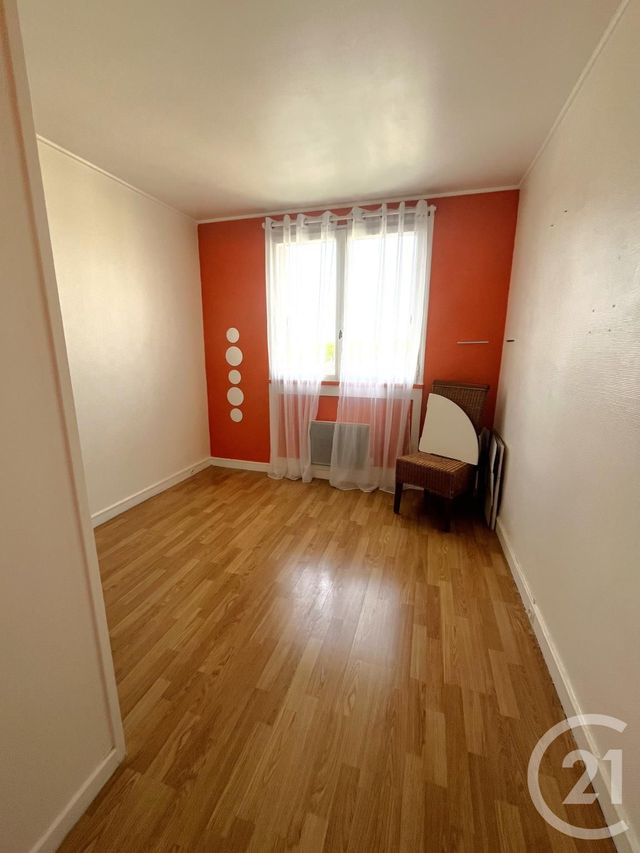 Appartement F3 à vendre - 3 pièces - 55 m2 - Villeneuve La Garenne - 92 - ILE-DE-FRANCE