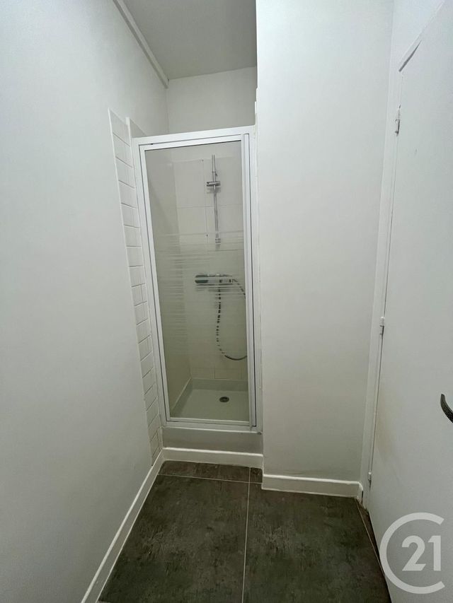 Appartement F1 &agrave; louer - 1 pi&egrave;ce - 22 m2 - Gennevilliers - 92 - ILE-DE-FRANCE