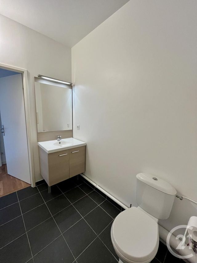 Appartement &agrave; louer - 2 pi&egrave;ces - 38 m2 - Gennevilliers - 92 - ILE-DE-FRANCE